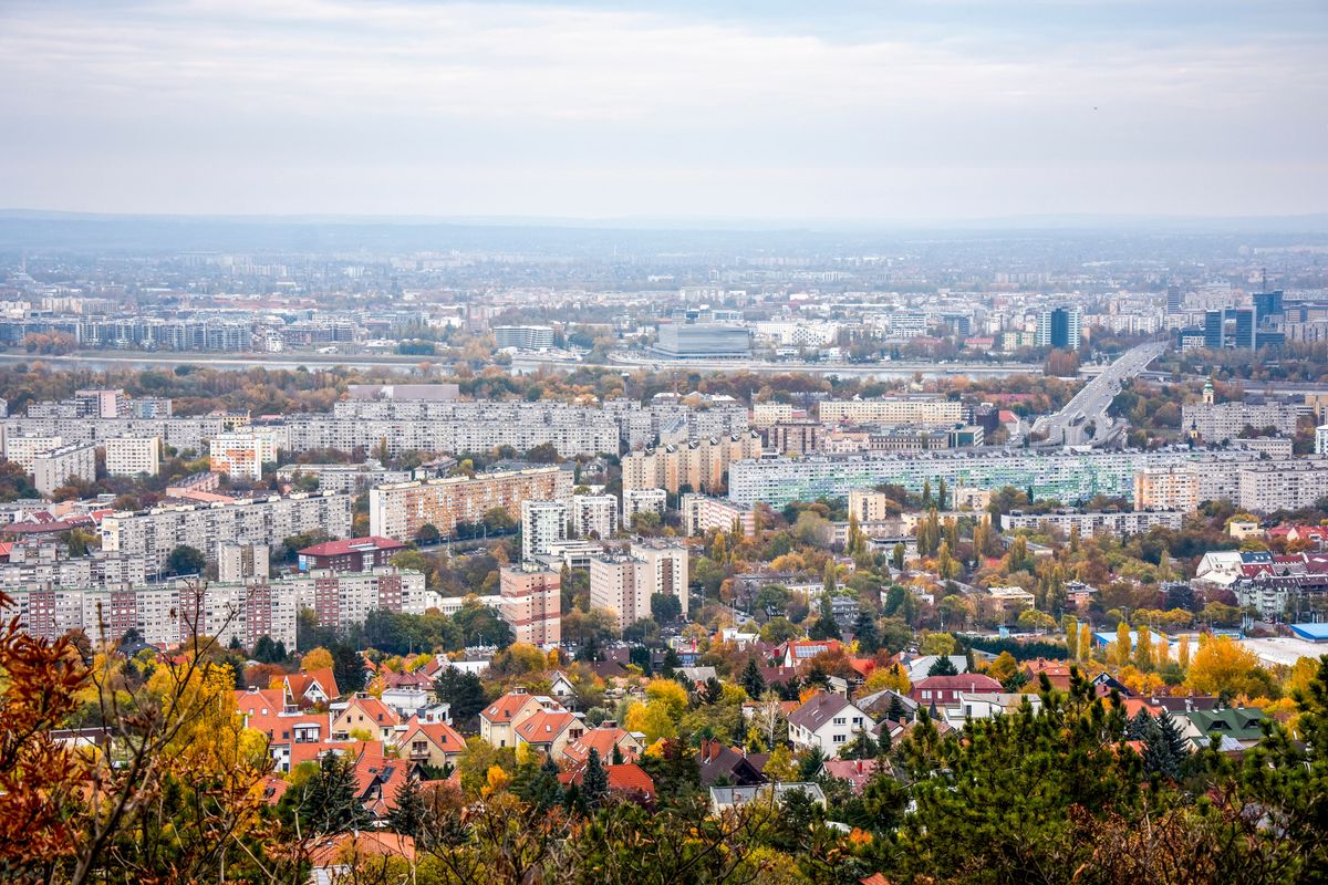 Panoramic,High,Angle,View,Of,Residential,Buildings,Of,The,Óbudai