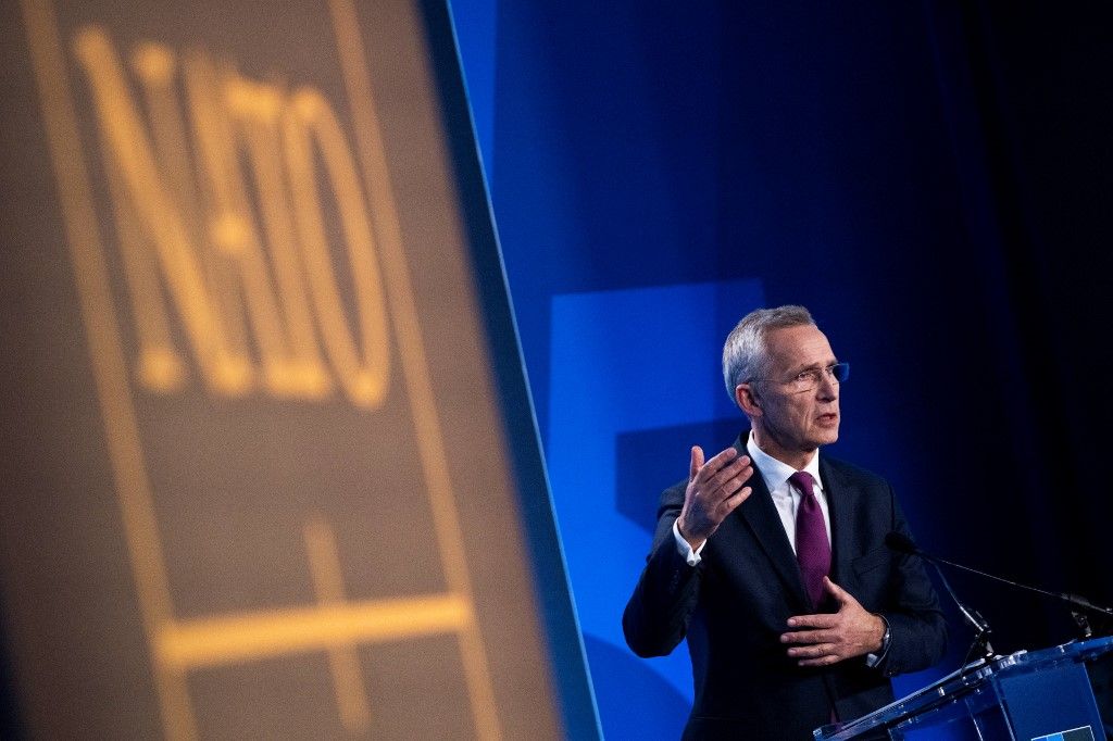 NATO Secretary General Jens Stoltenberg holds a press conference nato főtitkár