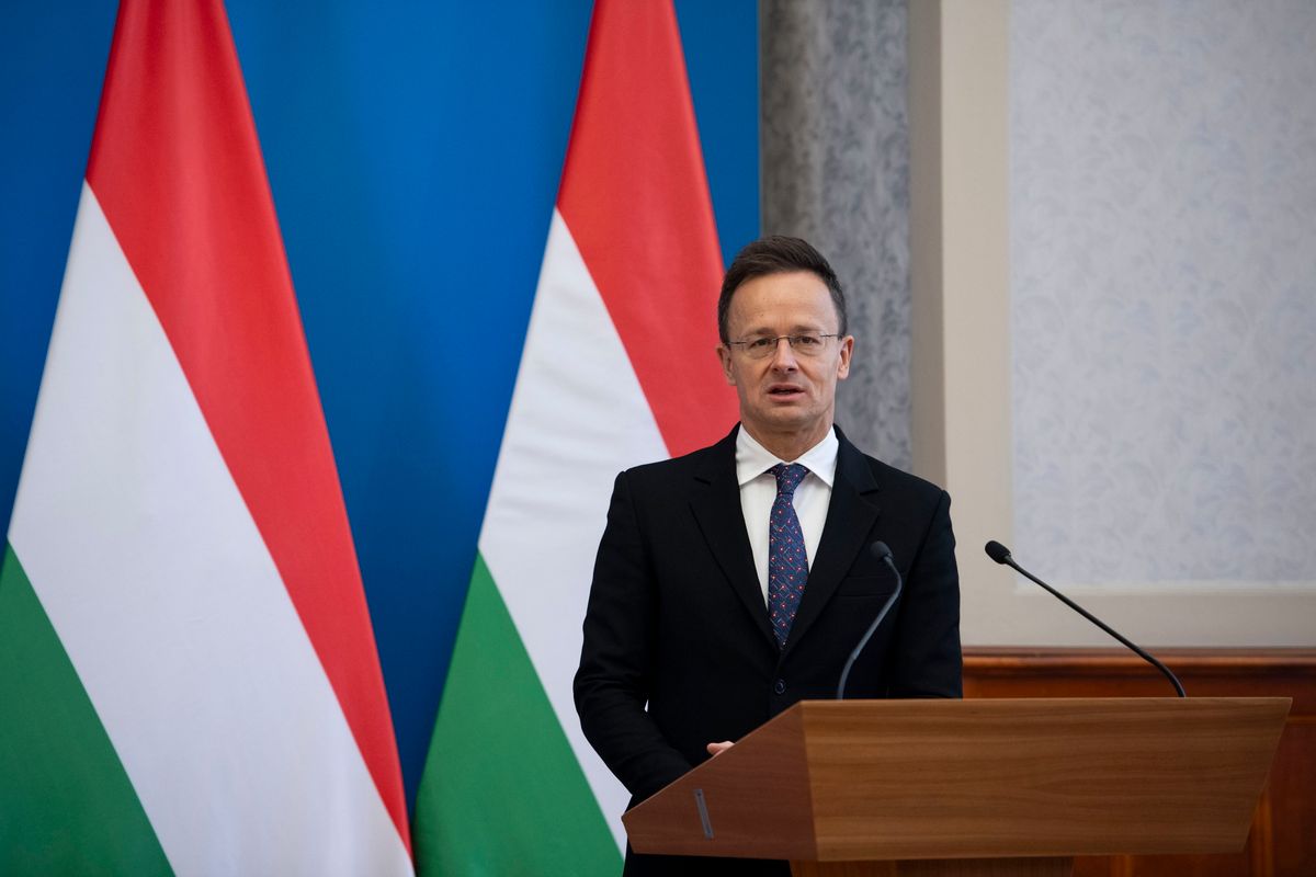 SZIJJÁRTÓ Péter
globális minimumadó