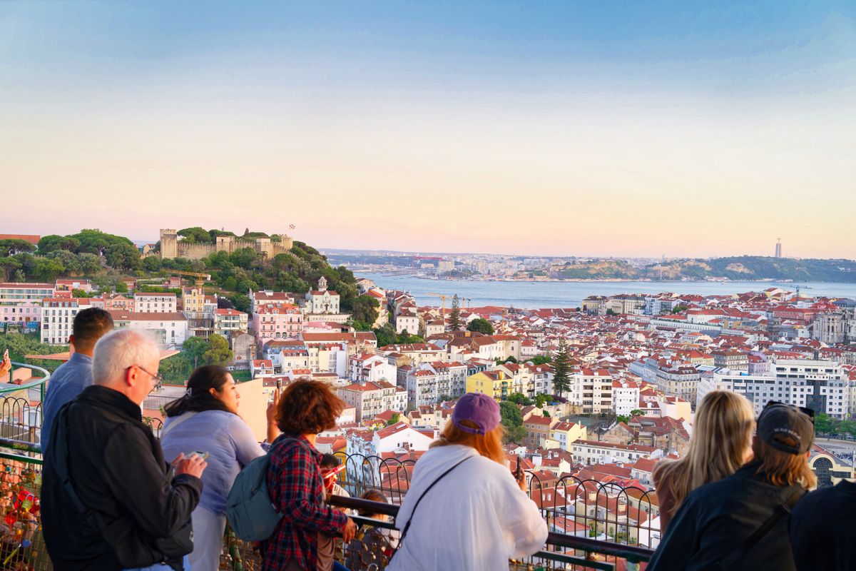 Lisbon,,Portugal,May,27,2024:,Tourists,At,The,Miradouro,Da