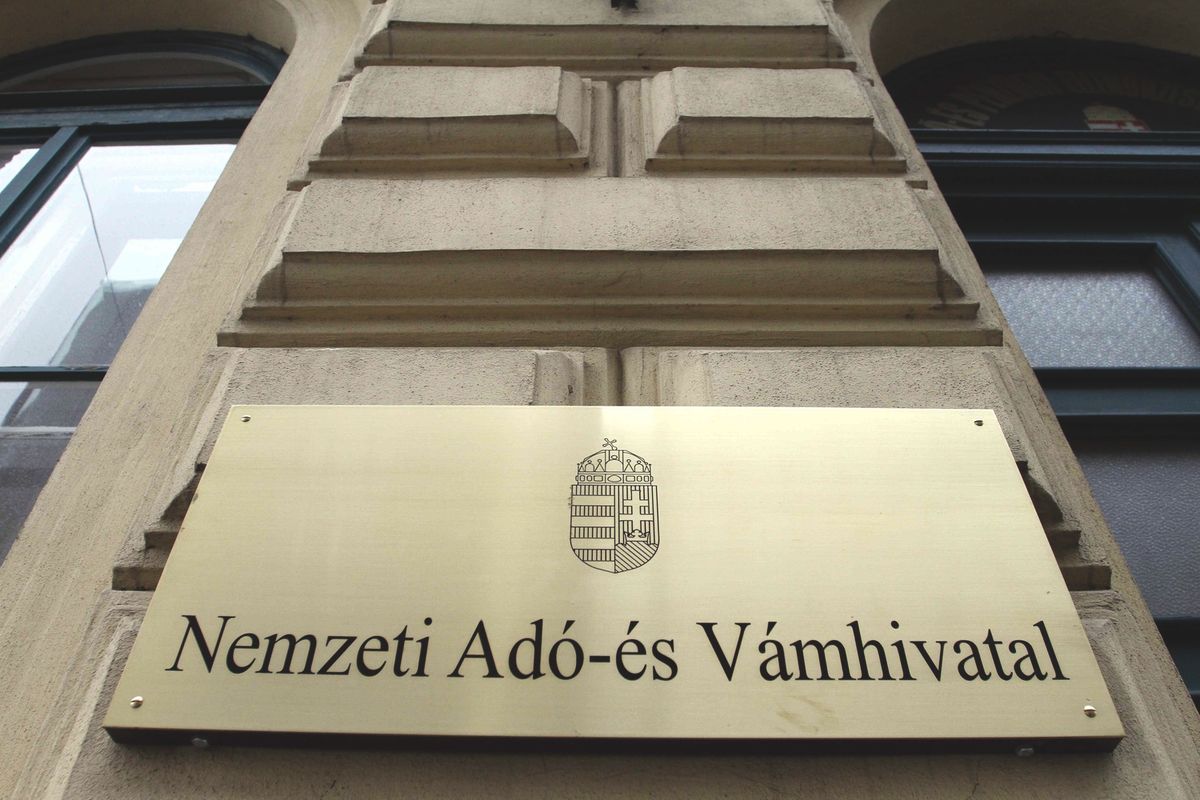 NAV, Nemzeti Adó és Vámhivatal adóbevallás szja bevallás 1+1 százalék