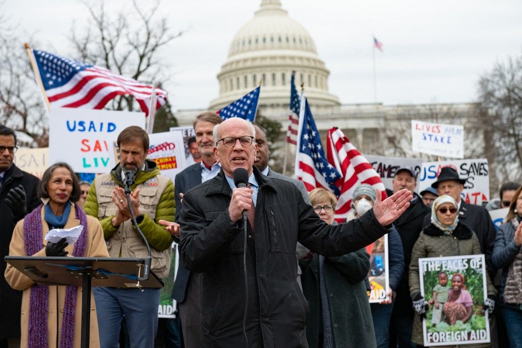 Senators, Congresspeople, USAID Workers Rally Against Trump's Stop-work Order For USAID