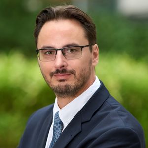 Domokos Péter, a Kutatási Kiválósági Tanács elnöke és Bódis László innovációért felelős helyettes államtitkár