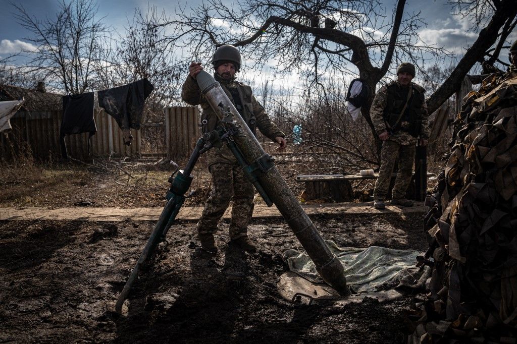 Ukrainian soldiers on duty near Toretsk
Az oroszok elfoglaltak két települést Donyeckben