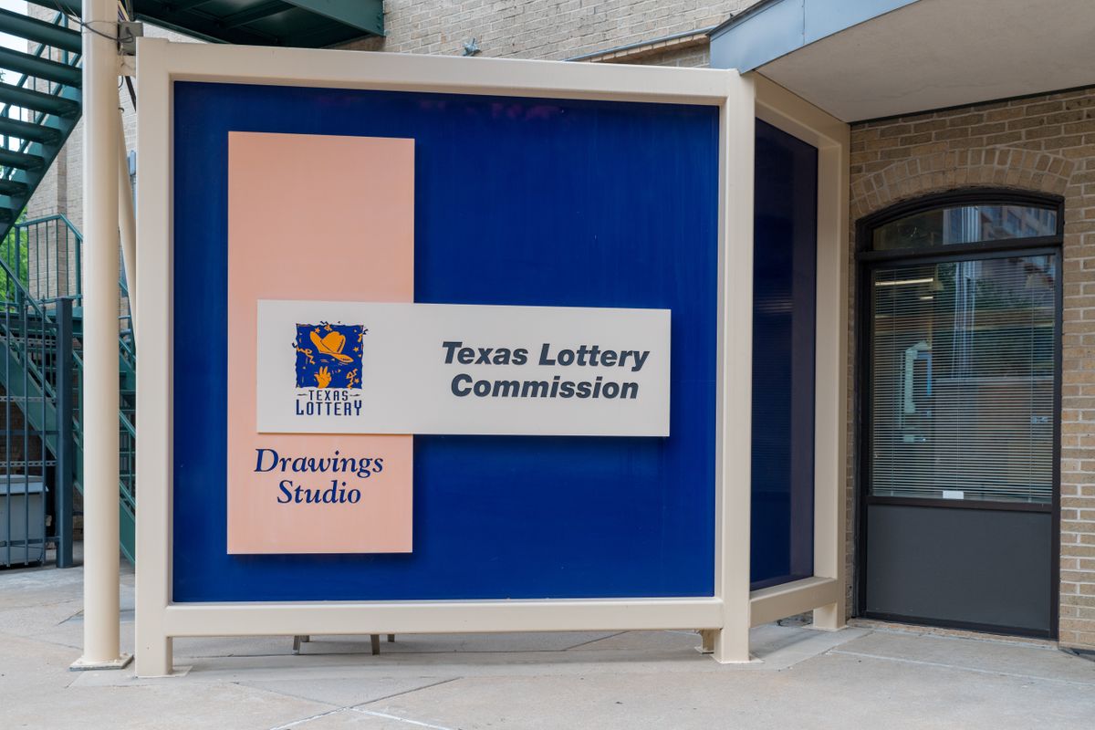 Austin,,Texas,-,June,8,,2018:,Texas,Lottery,Commission,Headquarters, lottó, texas,