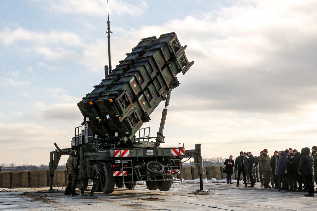 German Minister Of Defence Meets German Soldiers Stationed In Poland hadiipar hadsereg