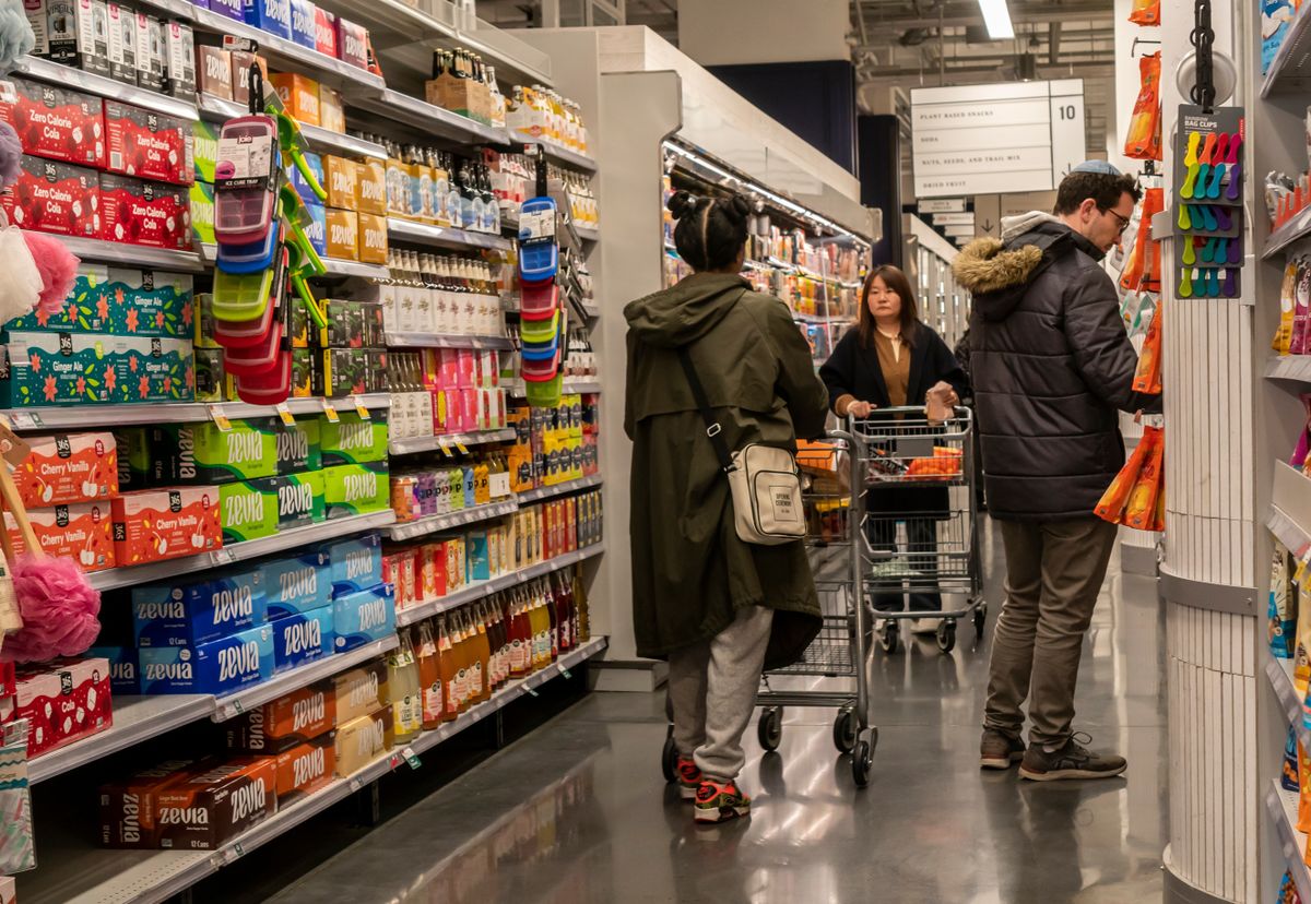 New,York,Ny,Usa-april,3,,2024,Shopping,In,A,Whole