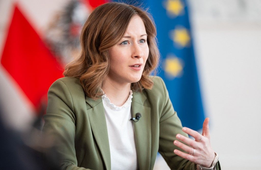 Claudia Plakolm, Ausztria integrációs minisztere szerint májusra valósággá válhat a családegyesítés leállítása