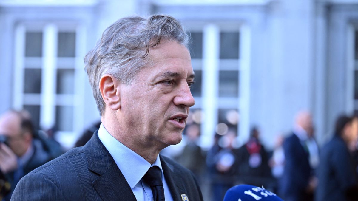 Szlovén kormányfő: növelni kell a védelmi kiadásokat, de nem a lakosság kárára 