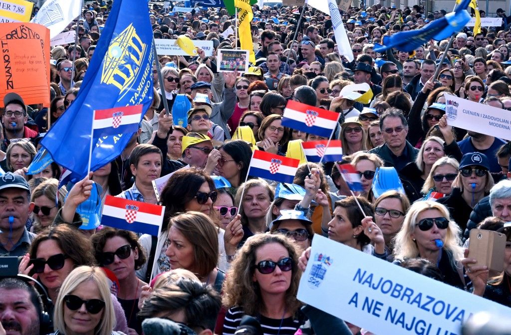 horvát tanárok tüntetés sztrájk