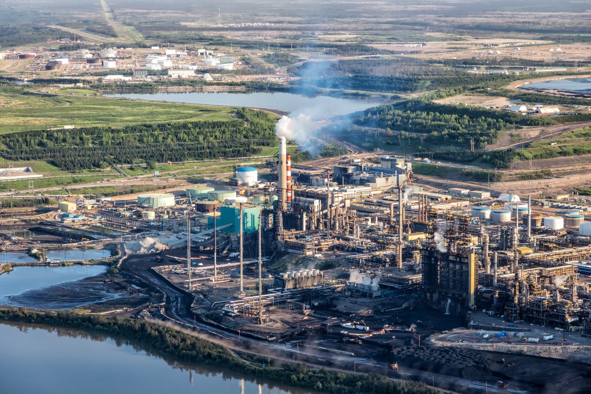 Aerial,View,Of,Petrochemical,Oil,Refinery,Along,The,Athabasca,River