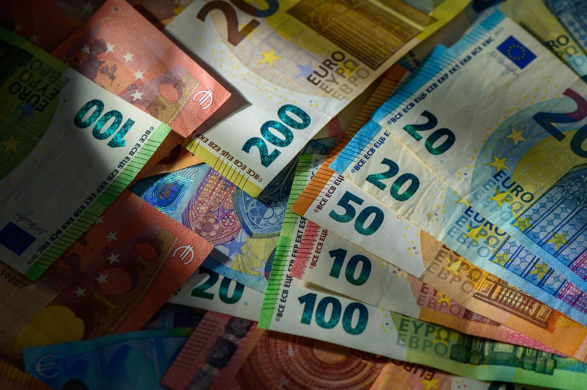 Finance,Background,Of,Different,Euro,Bills.,European,Money,4