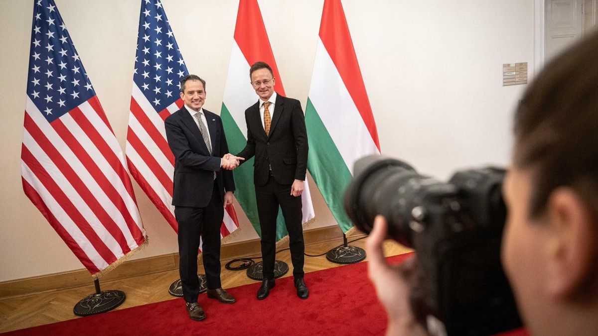 Szijjártó Péter