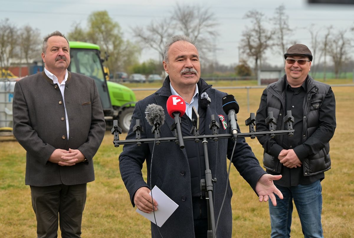ORBÁN Tibor; NAGY István; SZAKÁLL Zoltán