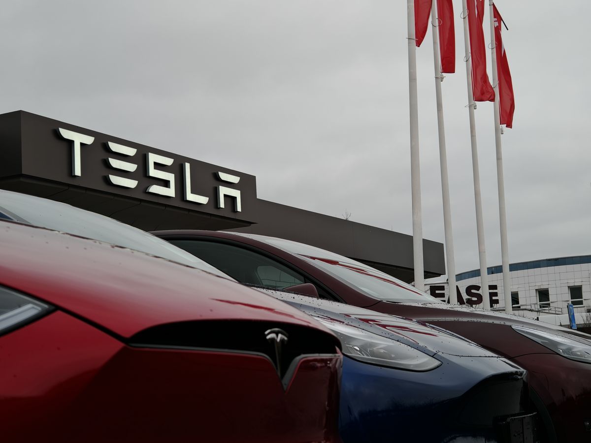Prague,czech,Republic-october,9,2024:tesla,Is,A,Global,Pioneer,In,Electric, tesla