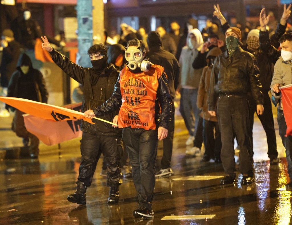 Opposition calls for a fourth night of protests over detention of mayor Ekrem Imamoglu