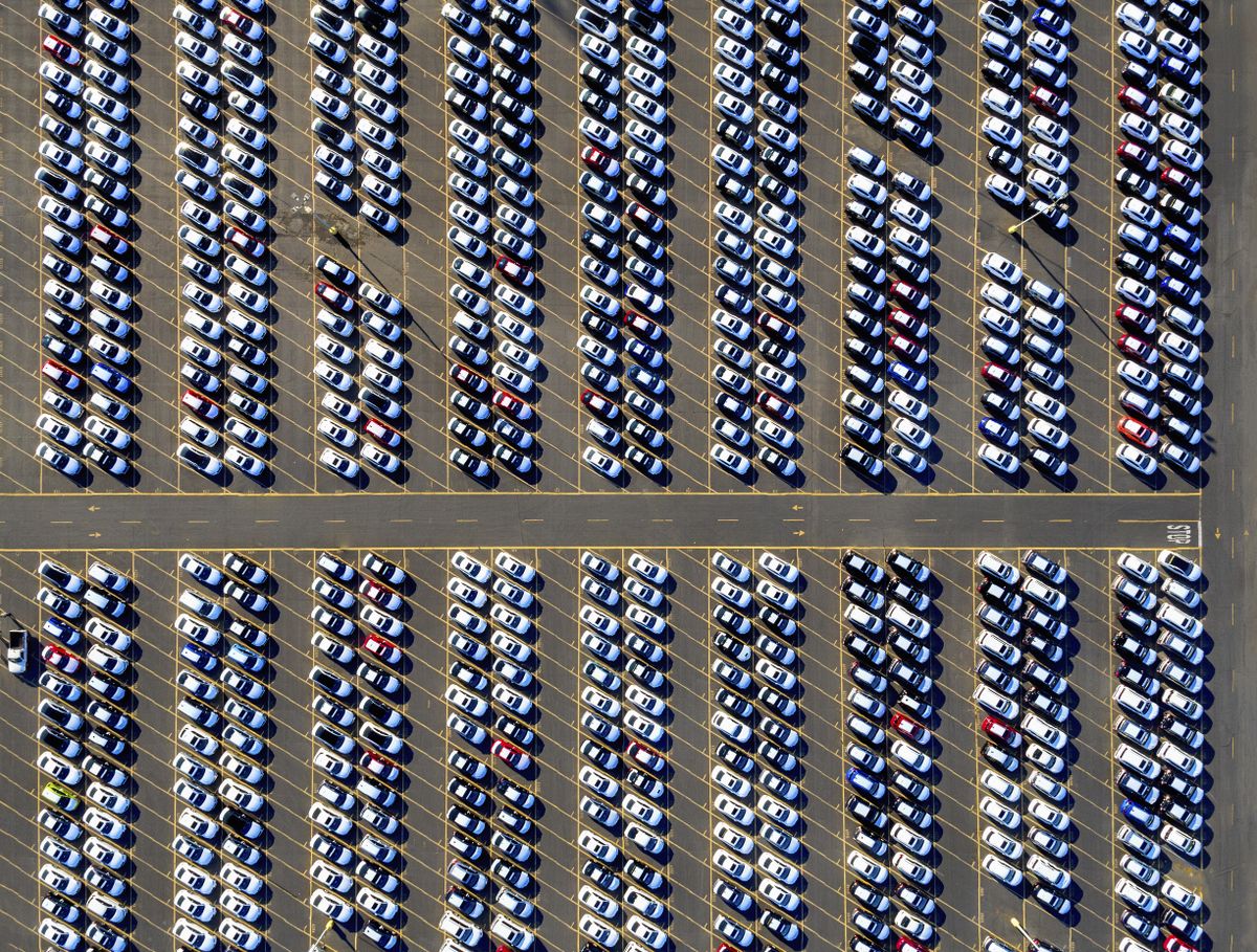 Aerial,View,Of,A,Car,Distribution,Centre,,New,Cars,Parked, autó, autók, gépjármű