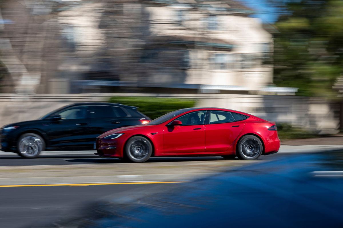 Tesla Ahead Of Earnings Figures