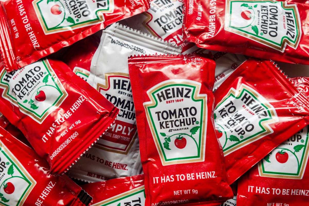 New,York,Ny,Usa-october,19,,2022,Individual,Packets,Of,Heinz