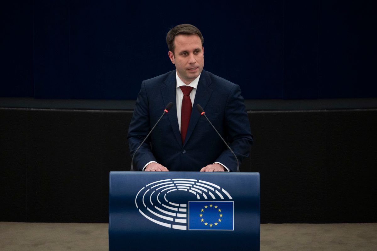 DÖMÖTÖR Csaba 