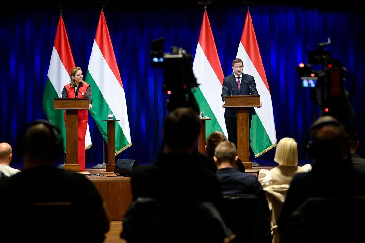 GULYÁS Gergely; VITÁLYOS Eszter
