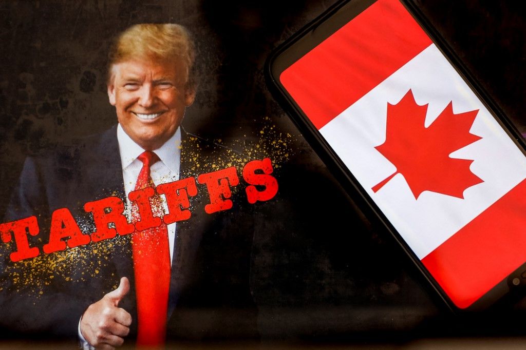Trump Goes On With New Tariffs Vámháború: Donald Trump elhalaszthatja a Kanadára és a Mexikóra kivetendő vámokat