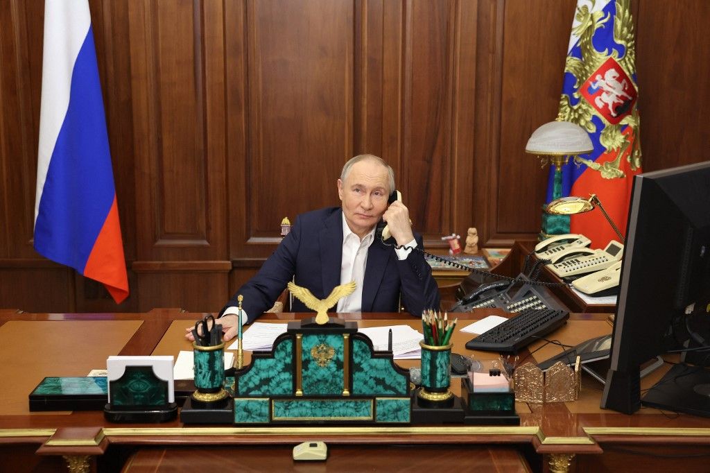 Vlagyimir Putyin orosz elnök és Alekszandar Vucsics szerb államfő telefonon egyeztetett 