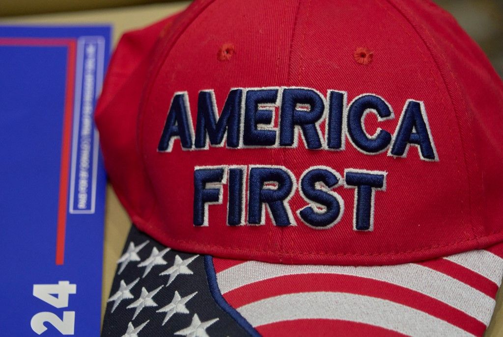 befektetés,Republican presidential candidate Donald Trump holds election campaign rally in battleground state
