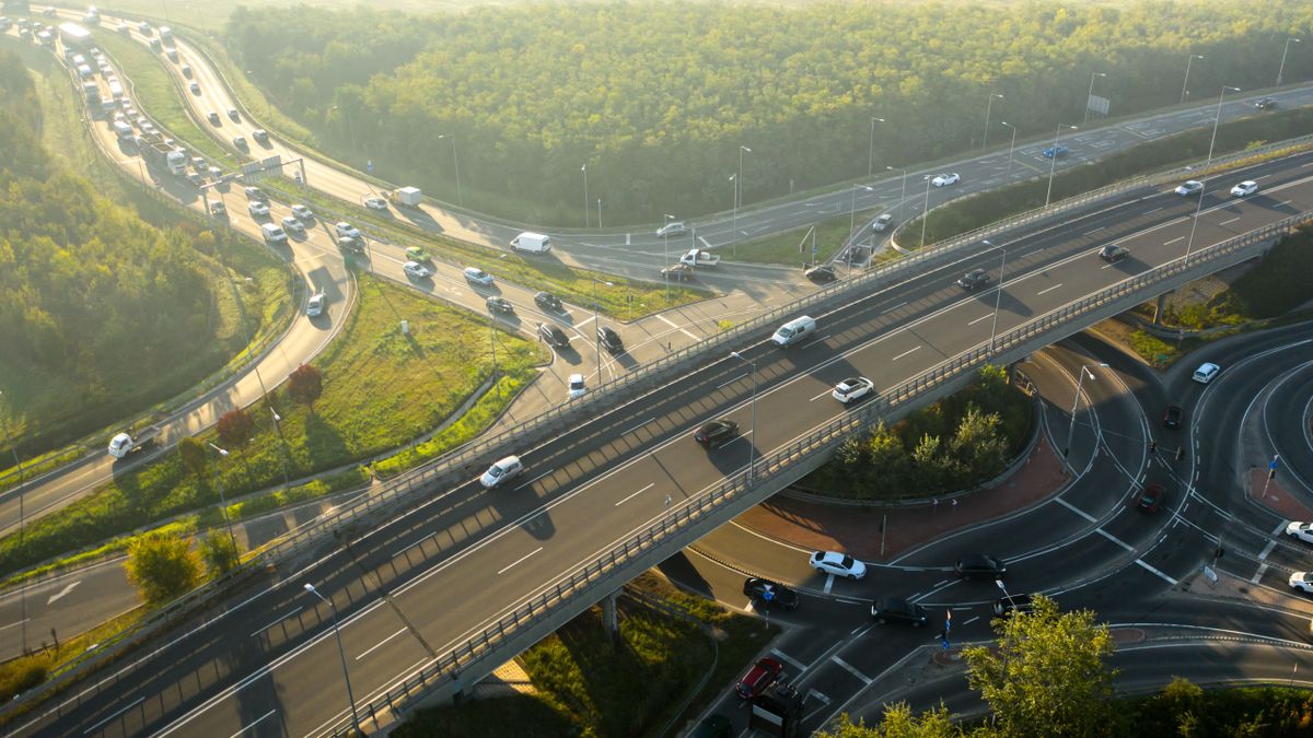 M0, Budakeszi, autópálya, autók, autó, gépjármű, gépjárművek
gépjárműadó