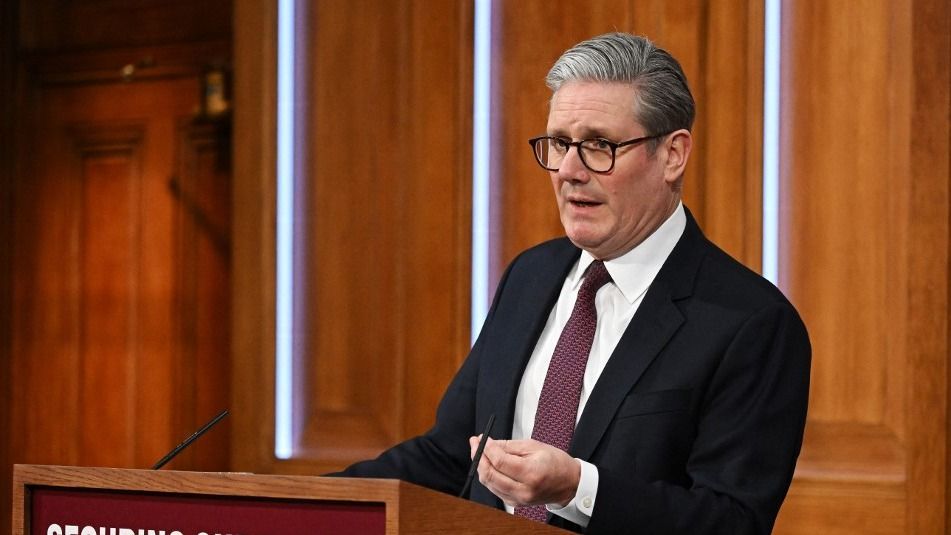 brit kormányfő keir starmer