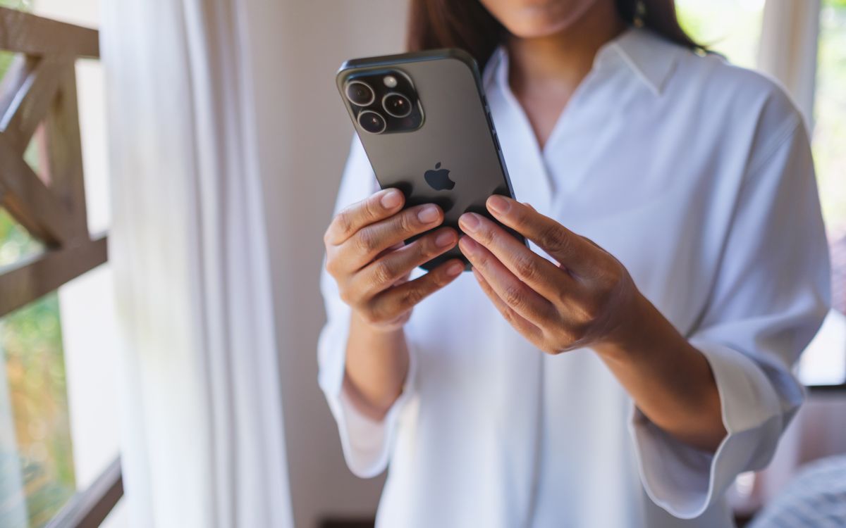 Már az Apple is hajlítható telefonon dolgozik – de elég lesz ez a Samsung és Huawei ellen?
