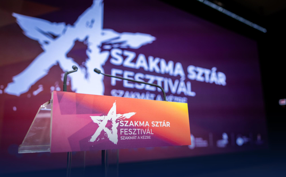 Orbán Viktor: a fiatalok nem akarnak kamu életet élni és nem akarnak alibi állást maguknak