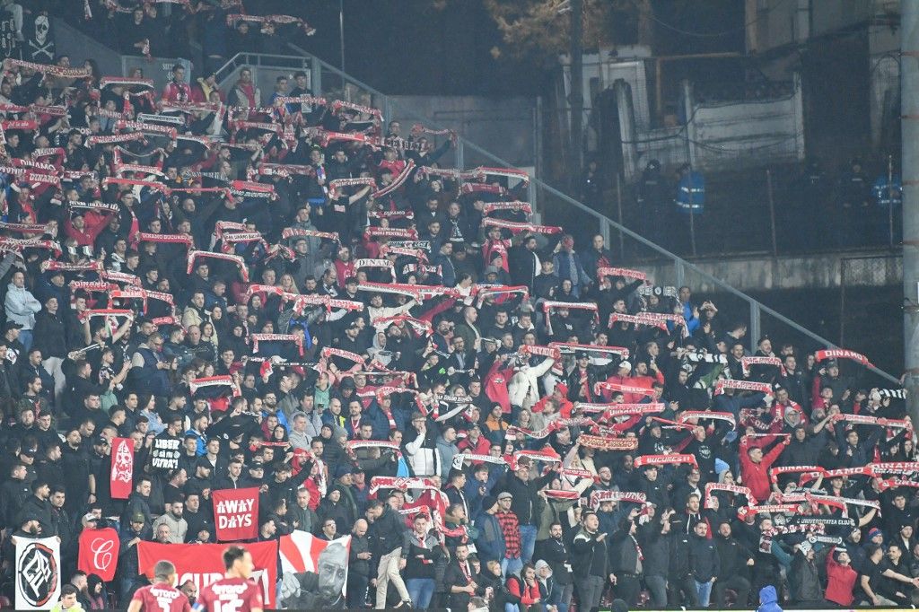 CFR 1907 Cluj Goes v FC Dinamo Bucuresti - Superliga Play-off