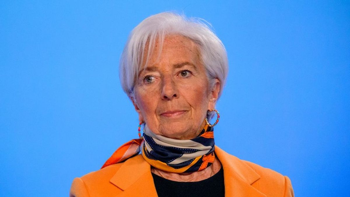 Christine Lagarde szerint harminc millió európai munkahely van veszélybe, de az euró fontosabb lehet a dollárnál, s ehhez már csak három dolog hiányzik 