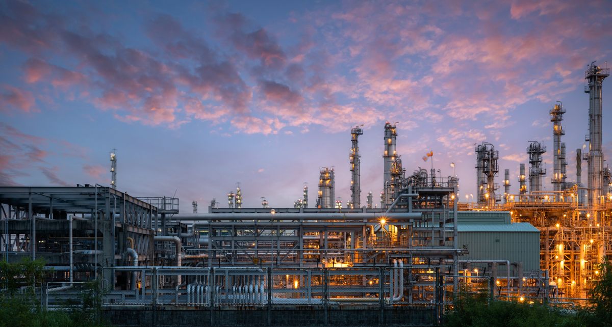oil refinely, olajfinomító, olaj