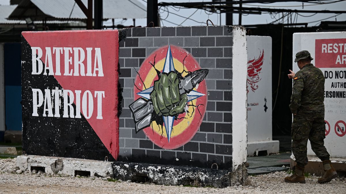Spanish Defense Minister Robles visits her country's Patriot unit in Incirlik Airbase, Turkiye spanyol