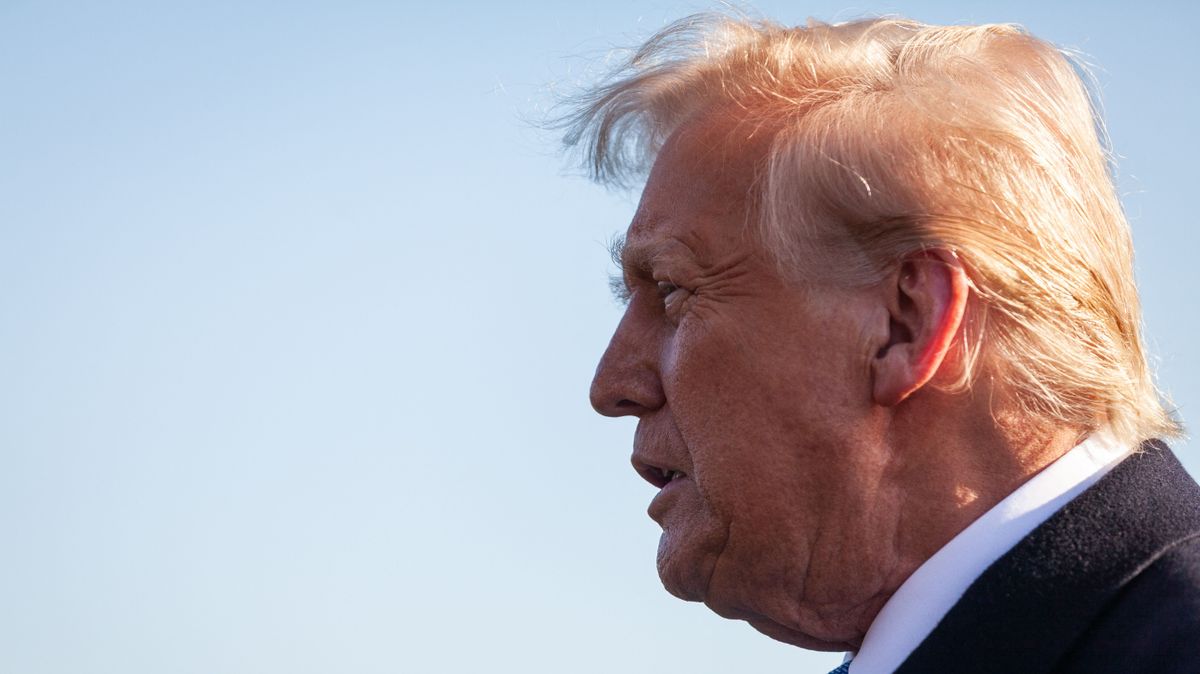 Trump departs White House on Marine One, March 21, 2025