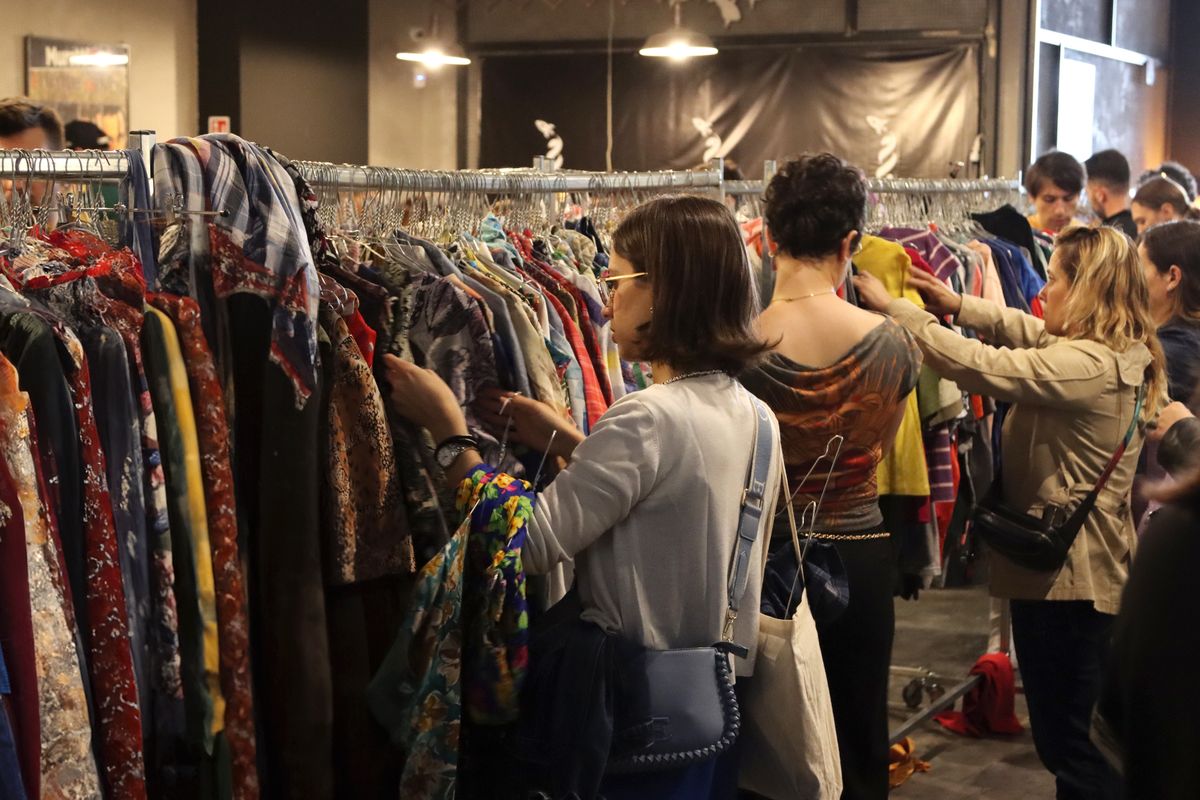 használt ruha, turkáló, second-hand, ruha, ruházat, ruhák, használt ruhák