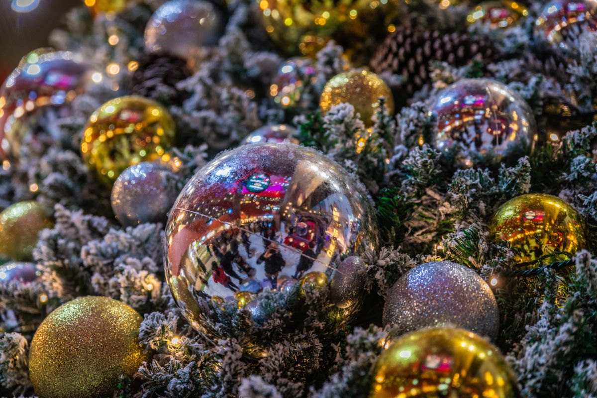 Last Minute Shopping And &quot;symphony Of Lights&quot; Light Show For Christmas Eve In Hong Kong kína karácsony