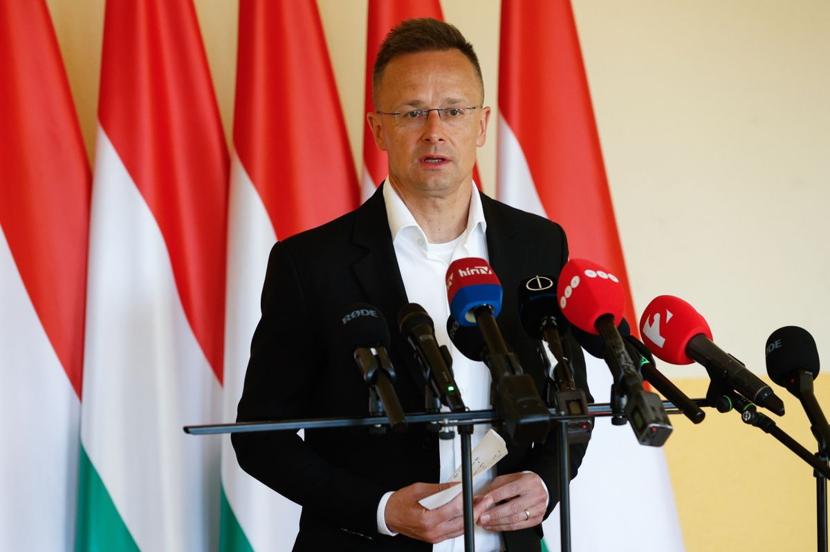 Szijjártó Péter elmagyarázta, miért támogatta  korábban a kormány Ukrajna uniós csatlakozását – videó