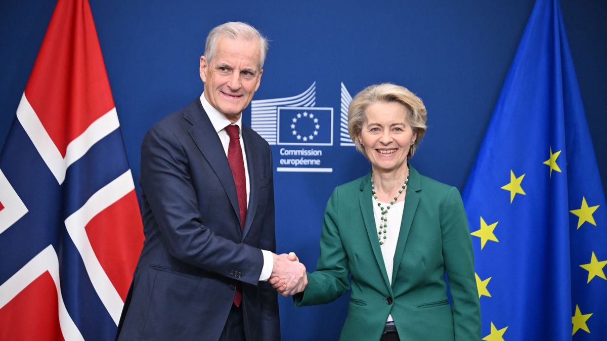 EU Commission President von der Leyen - Norwegian Prime Minister Store joint press conference in Brussels norvég