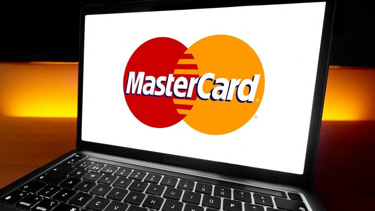 Visa, Mastercard, Paypal: Európa lecsavarodna az amerikaiakról, Oroszország amputálása óvó jel volt 