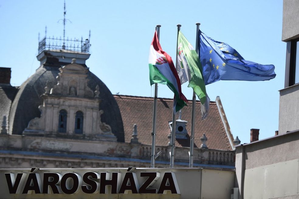 fizetésemelés