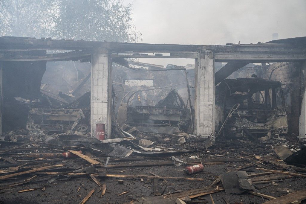 Aftermath of drone attack on the Ukrainian Red Cross in Dobropillia
orosz-ukrán háború, dróntámadás, Ukrajna