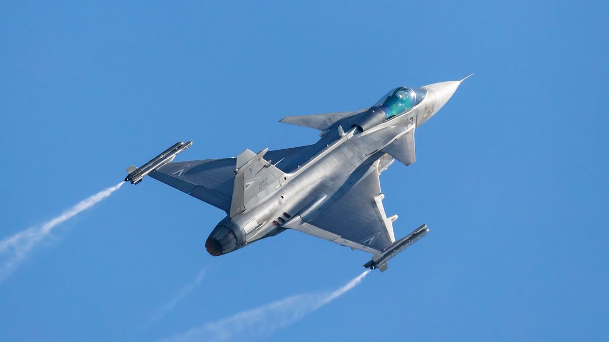 Ostrava,,Czech,Republic,-,September,16,,2023:,Hungarian,Air,Force, gripen e/f, jas 39 saab