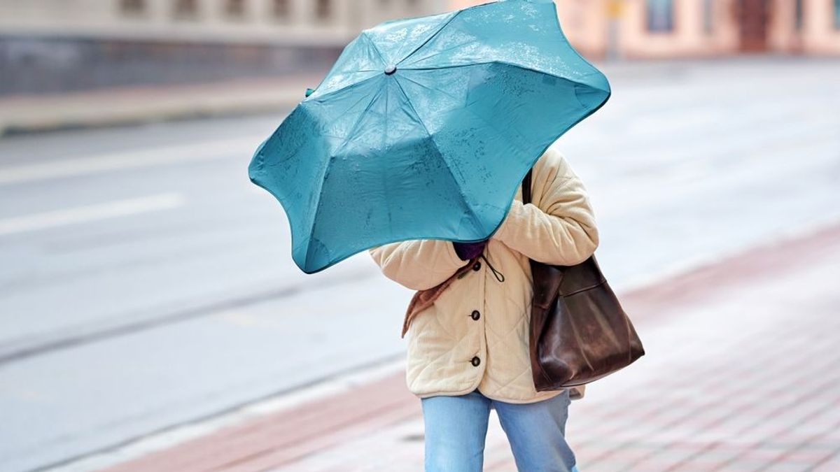 Vége a nyári szép napoknak: 15 fokot szánkázik a hőmérséklet 