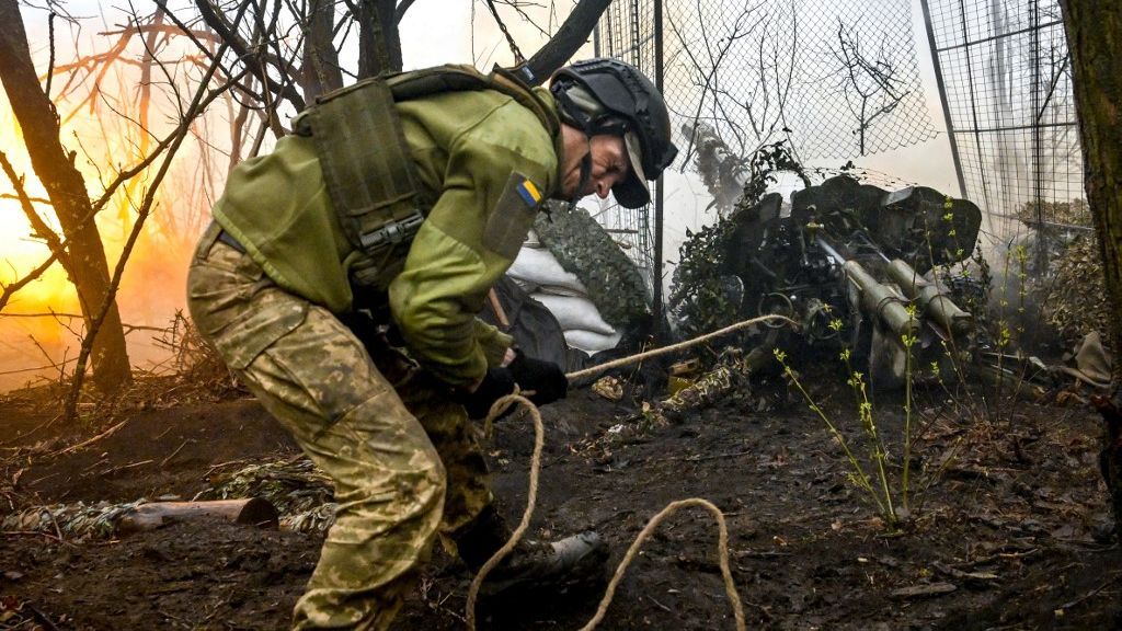 Artillery unit of Ukraine?s 108th Territorial Defence Brigade in Zaporizhzhia region ukrán tűzszünet