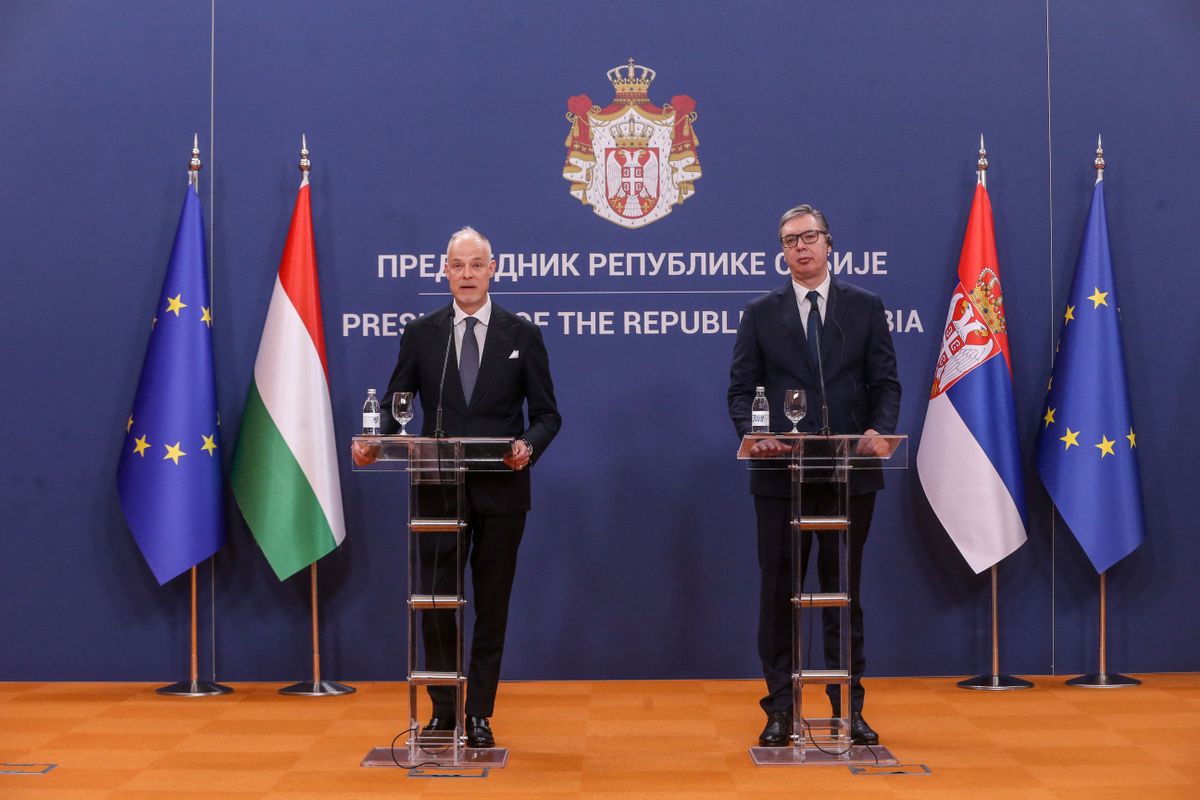 Szalay-Bobrovniczky Kristóf
Aleksandar Vucic
Magyarország, Szerbia, Belgrád, NATO
együttműködés, védelmi, katona, partnerség