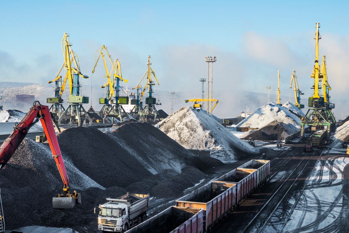 oroszország Heaps,Of,Coal,On,The,Territory,Of,The,Seaport.,Coal