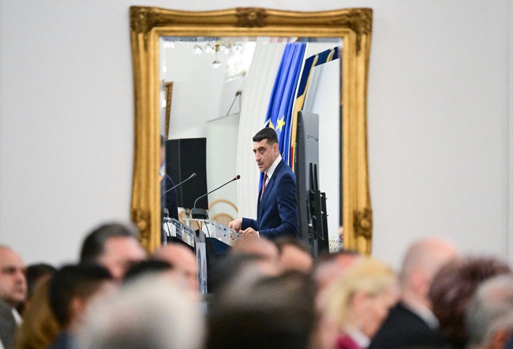 Román ipari termelés: ha George Simion nyeri az elnökválasztást, megoldódik vajon a probléma? 